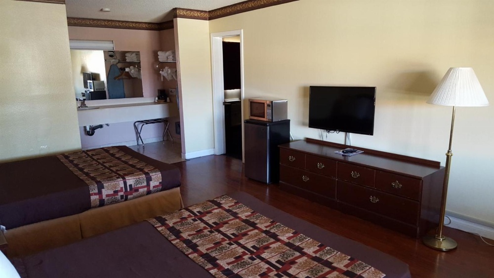 Anaheim Astoria Inn & Suites Main image