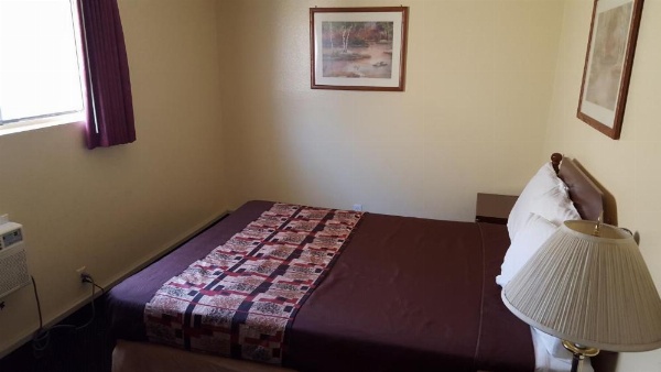 Anaheim Astoria Inn & Suites image 20